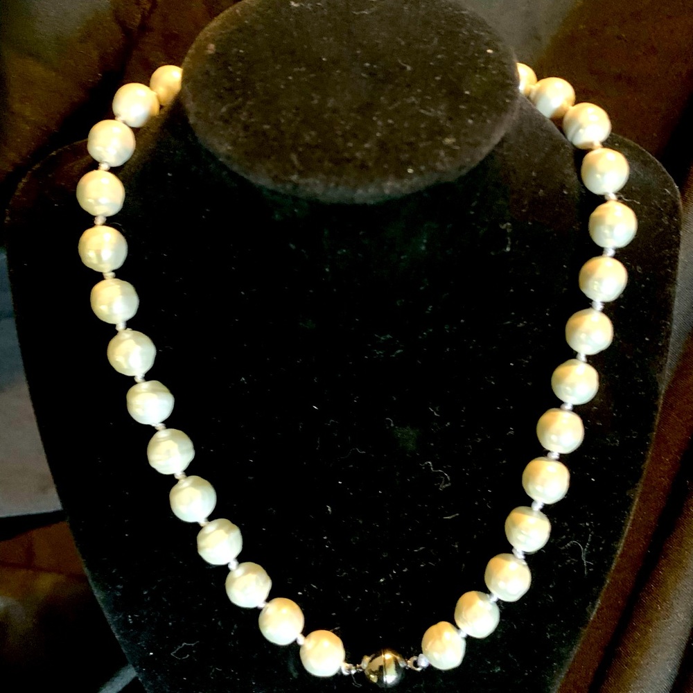 Milky quartz, 18” necklace with magnetic clasp